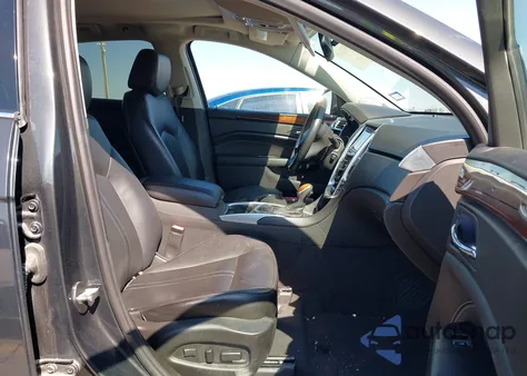 2015 Cadillac Srx Luxury Collection z USA, uszkodzony, nr VIN 3GYFNBE39FS558922